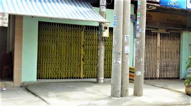 Cột điện trước cửa nhà tiềm ẩn nhiều rủi ro