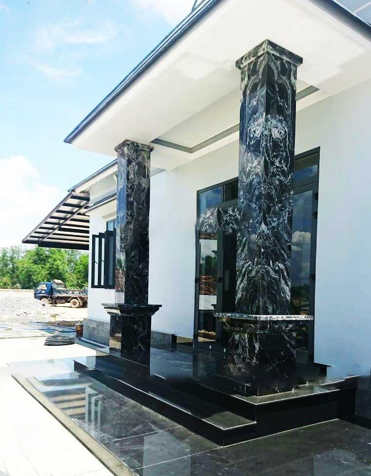 Gạch giả đá ốp cột nhà cấp 4