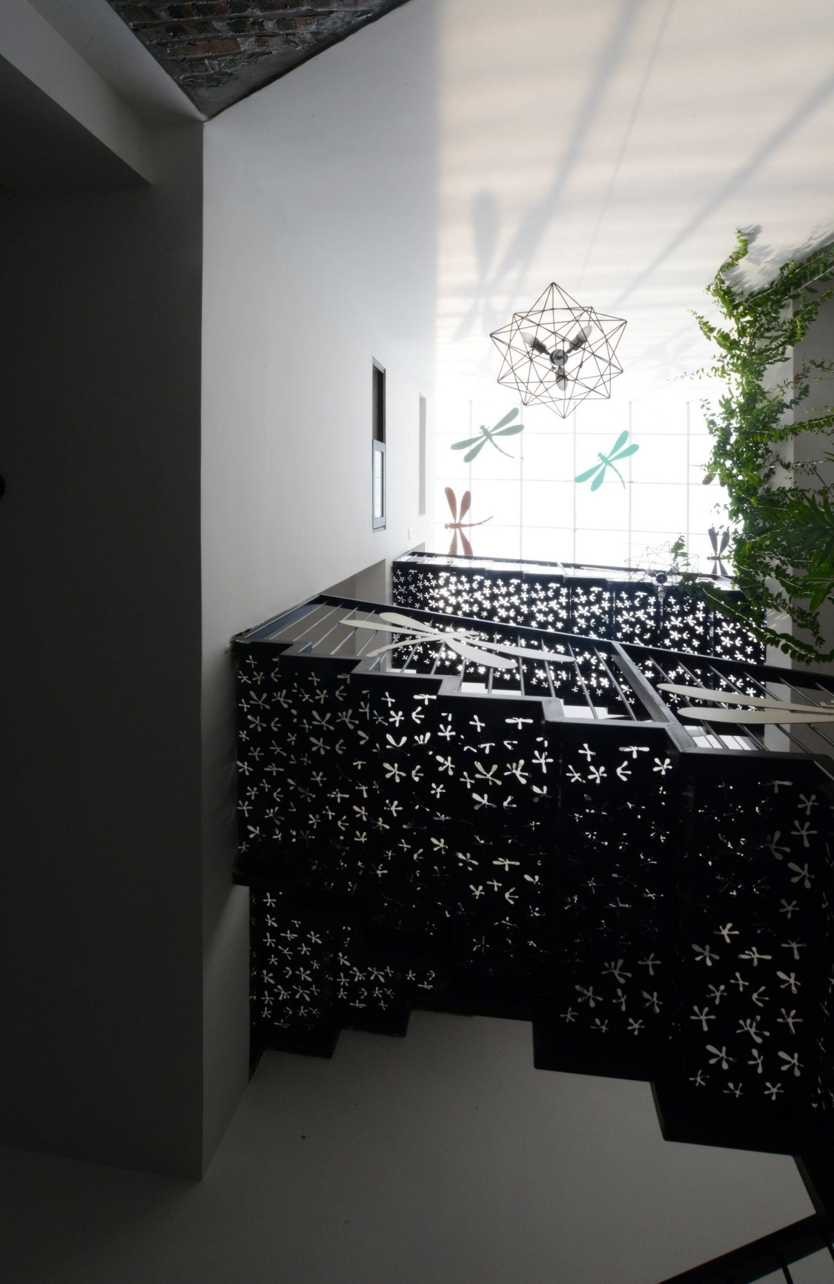 Giếng trời trong nhà 2 tầng 1 tum