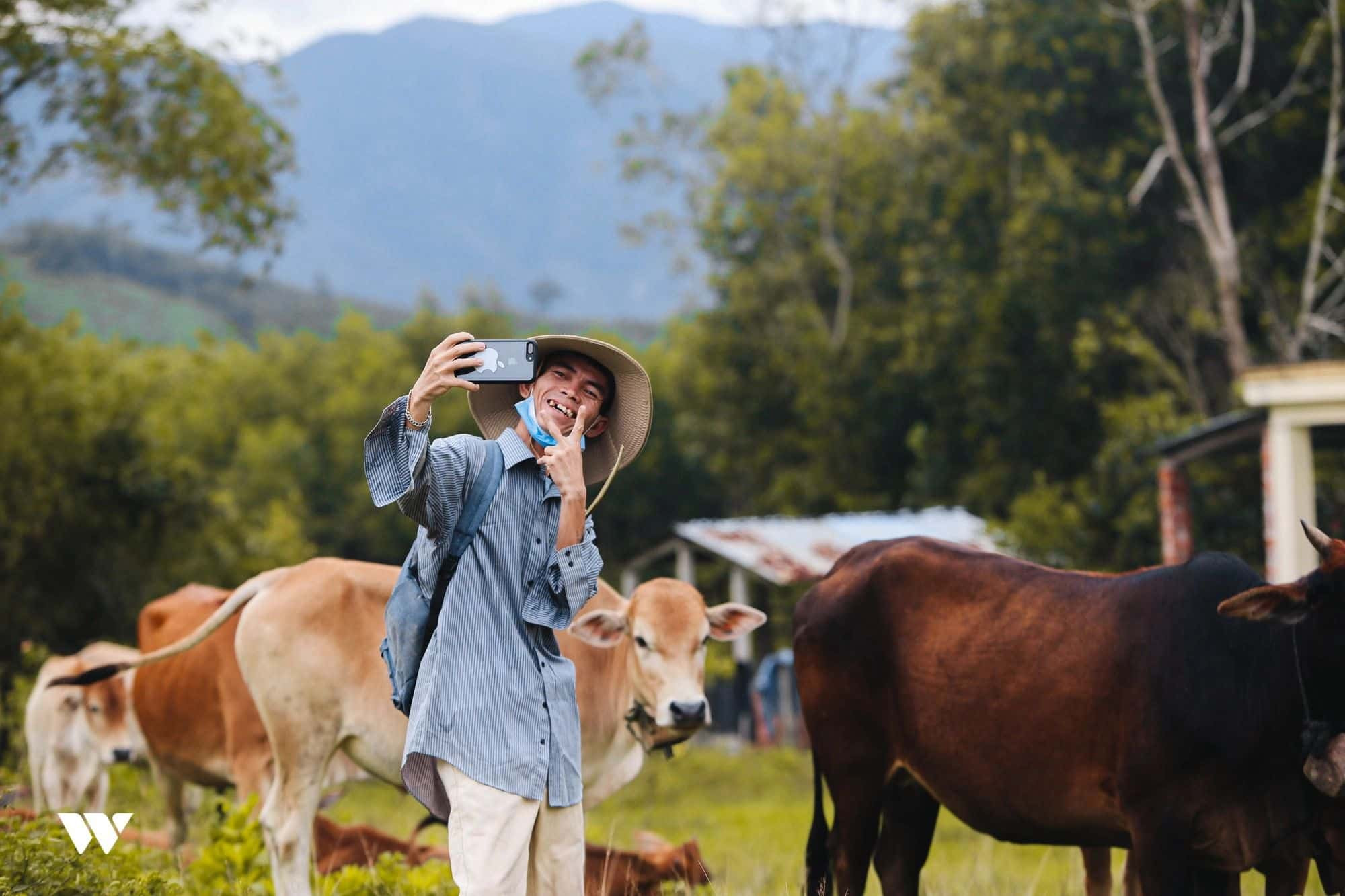 Hình ảnh Sô Y Tiết bên căn nhà mới