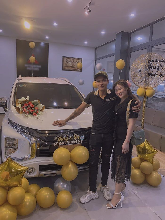 Lộc Fuho mở tiệc "rửa xe" tại căn nhà cấp 4 mới xây