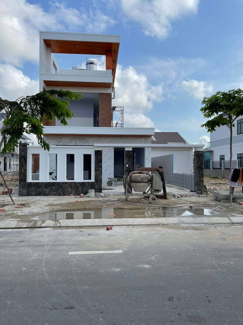 Mặt tiền hoàn thiện