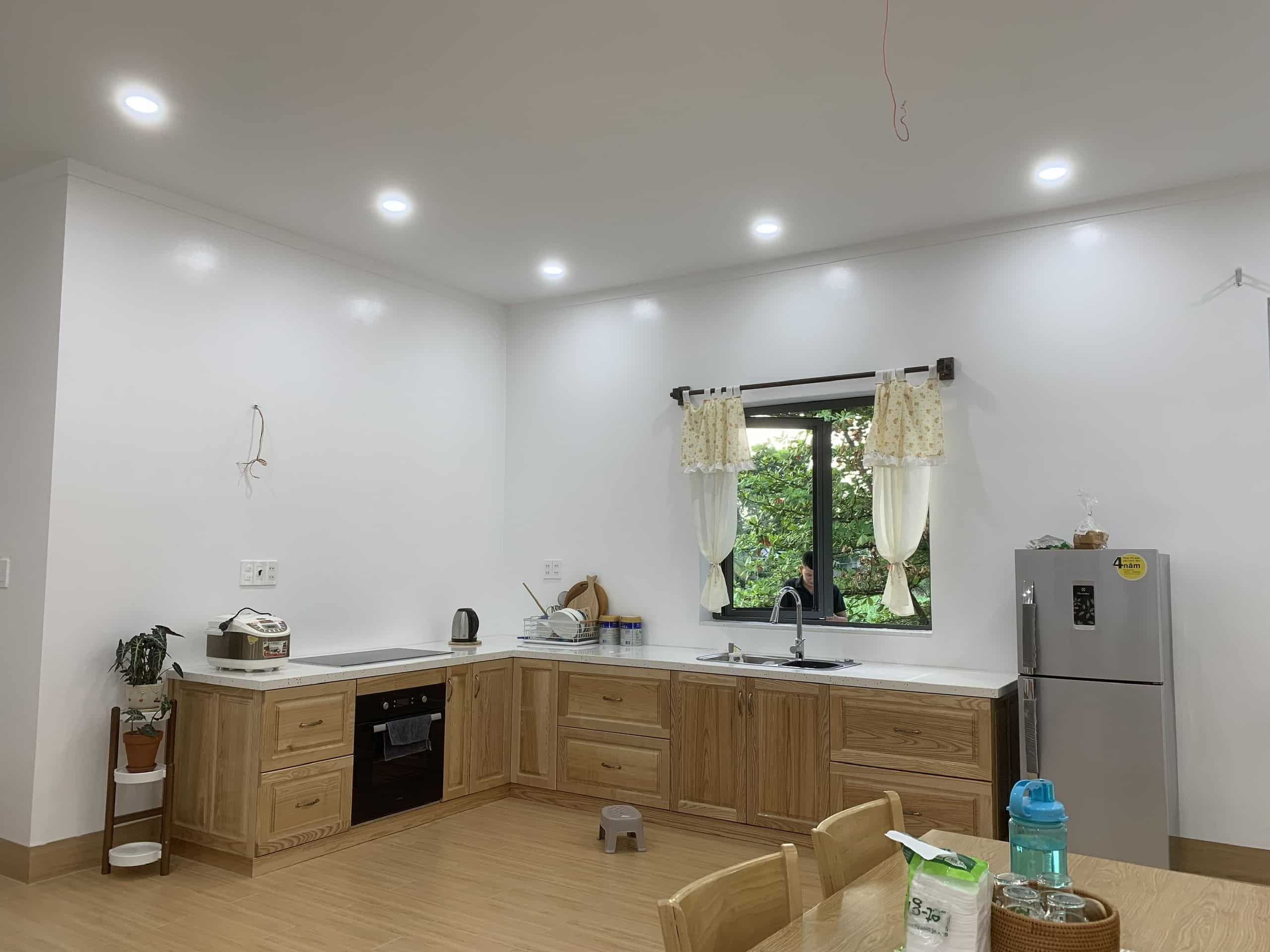 Phòng bếp nhà cấp 4 mái tôn 2 phòng ngủ