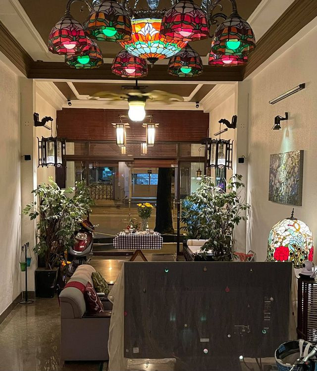 Phòng khách nhà Quang Linh